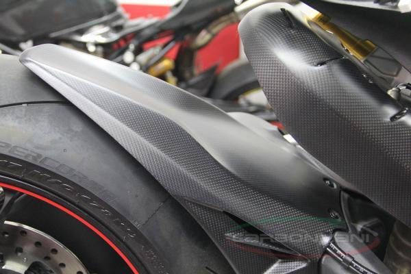 CARBONVANI Ducati Panigale V2 / 1299 / 1199 Carbon Rear Fender