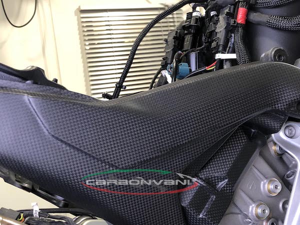 CARBONVANI Ducati Streetfighter V4 (2020+) Carbon Rear Frame Covers Kit