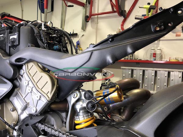 CARBONVANI Ducati Streetfighter V4 (2020+) Carbon Rear Frame Covers Kit