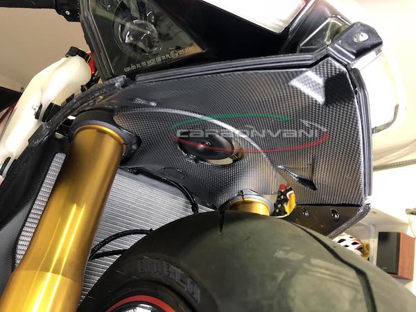 CARBONVANI Ducati Panigale V4 (2018+) Carbon Headlight Fairing (bottom set)