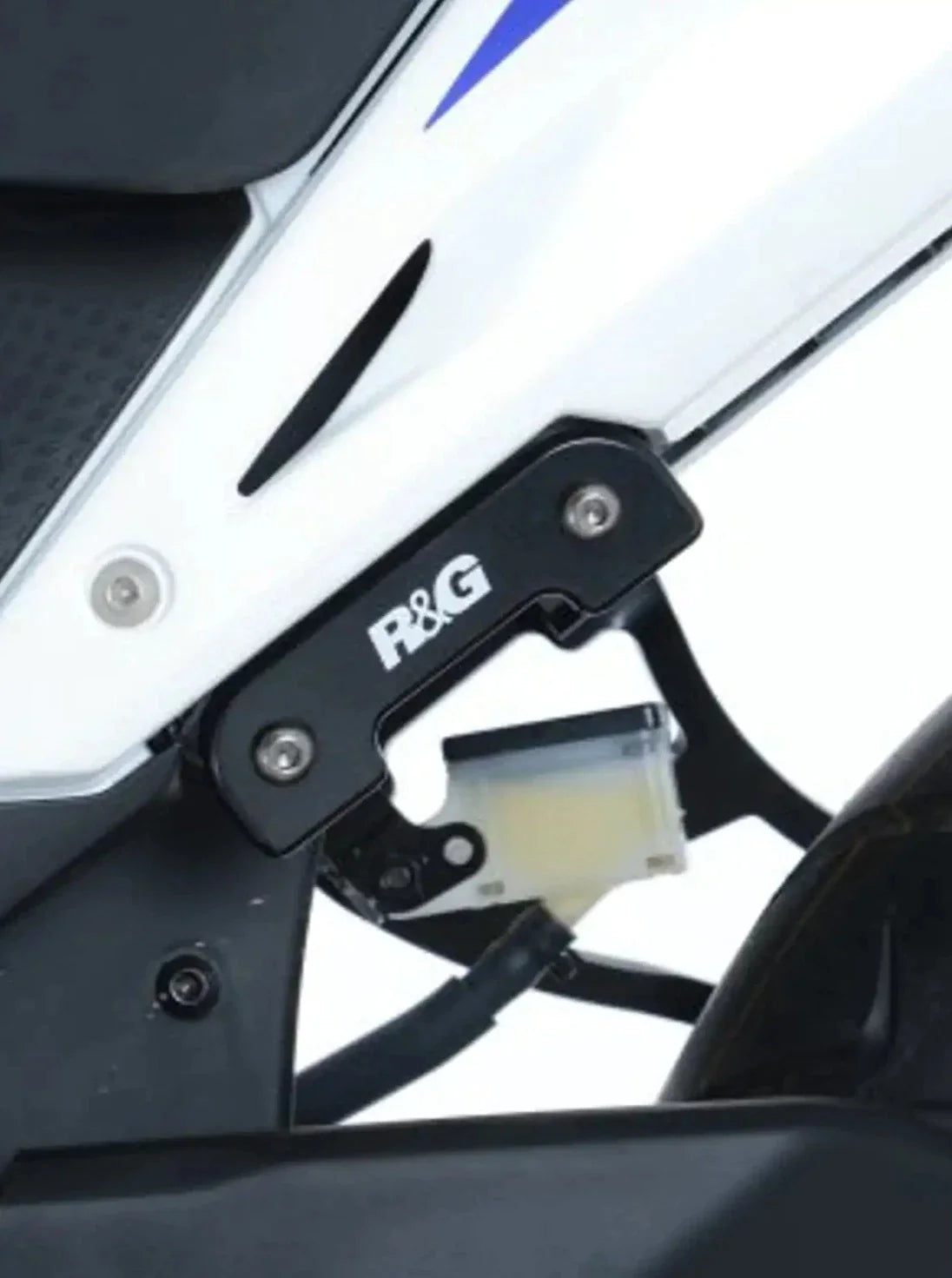 EH0057 - R&G RACING Honda CBR500R / CB500F / CB500X (13/16) Exhaust Hanger & Blanking Plate Kit – Accessories in the 2WheelsHero Motorcycle Aftermarket Accessories and Parts Online Shop