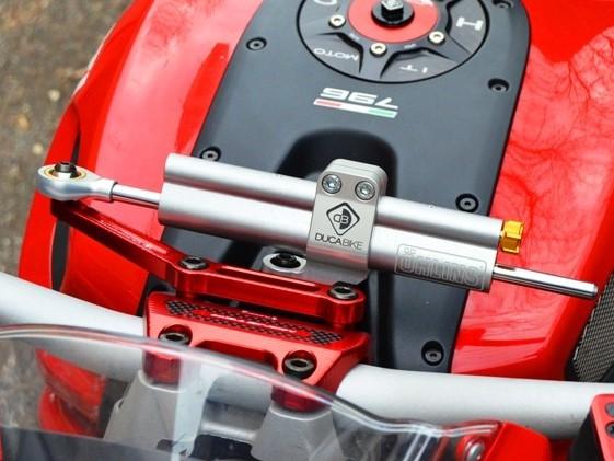 SD001 - ÖHLINS Ducati Steering Damper (68 mm; silver)