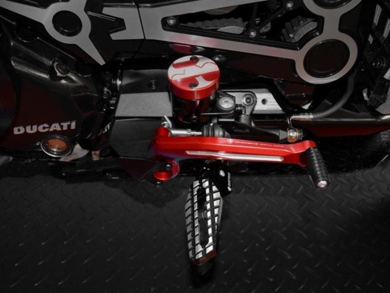 PPDV04 - DUCABIKE Ducati XDiavel Footpegs (pilot)