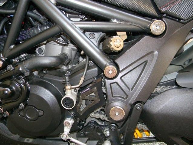 TTDV02 - DUCABIKE Ducati Diavel 1200 Frame Plugs