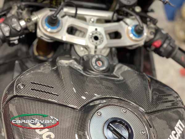CARBONVANI Ducati Panigale V4 (2022+) Carbon Tank Battery Cover (DP version)