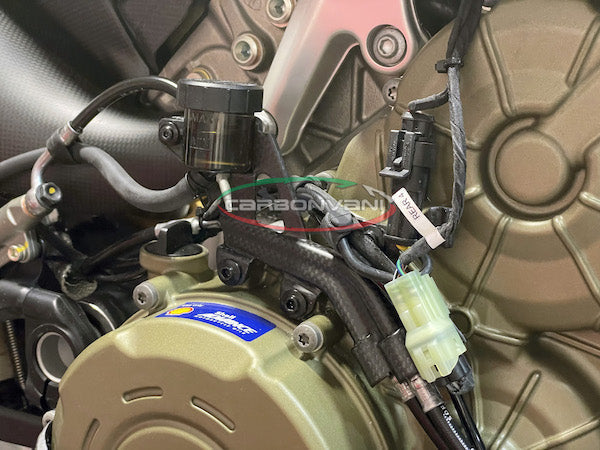 CARBONVANI Ducati Panigale V4 (2022+) Carbon Rear Oil Tank Holder