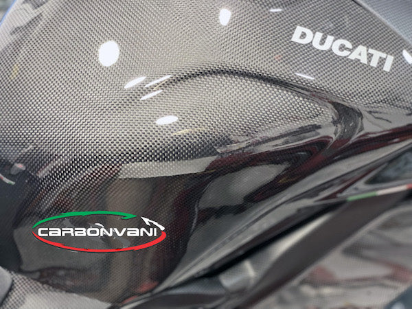 CARBONVANI Ducati Panigale V4 (2022+) Carbon Fuel Tank Cover