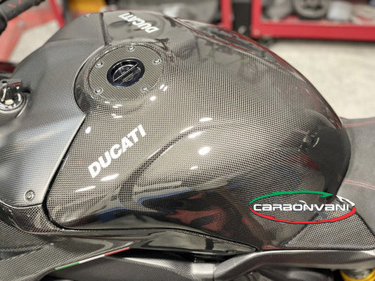 CARBONVANI Ducati Panigale V4 (2022+) Carbon Fuel Tank Cover