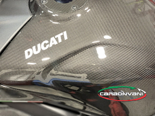 CARBONVANI Ducati Panigale V4 (2022+) Carbon Fuel Tank Cover