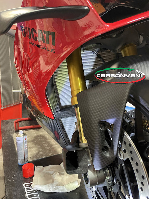 CARBONVANI Ducati Panigale V4 (2018+) Carbon Water Cooler Cover