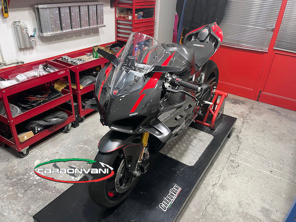 CARBONVANI Ducati Panigale V4 (2018+) Carbon Headlight Fairing (black/red R.3 version)